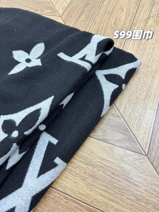 D110427情侣款精典百搭可双面佩戴羊绒流苏围巾 商品图13