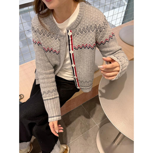 2511104    TB费尔岛 提花圆领开衫 商品图3