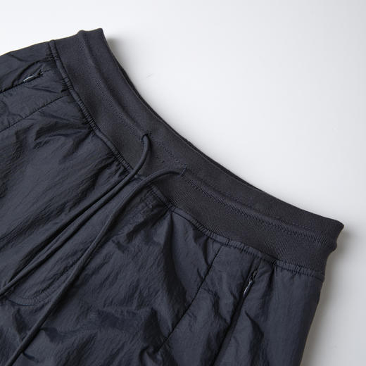 ROMI STUDIO“率性自我”立体剪裁宽松锦纶快干休闲裤RWCAX66283 商品图2