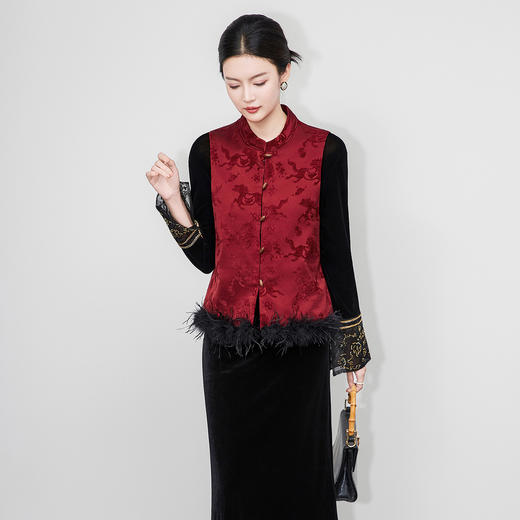 「高货wl」全新升级【铂金会员395/天猫529/差价134】(95420)洛诗琳新中式夹棉马甲2025秋冬国风鸵鸟毛无袖棉服外套女 商品图0