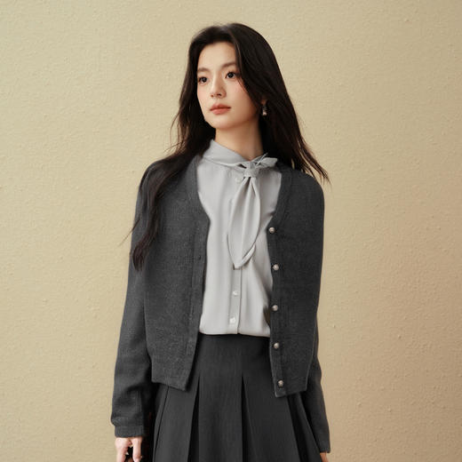 【商场同款】诗凡黎高知职场缎面飘带衬衫25秋新款显瘦3G9121401 商品图3
