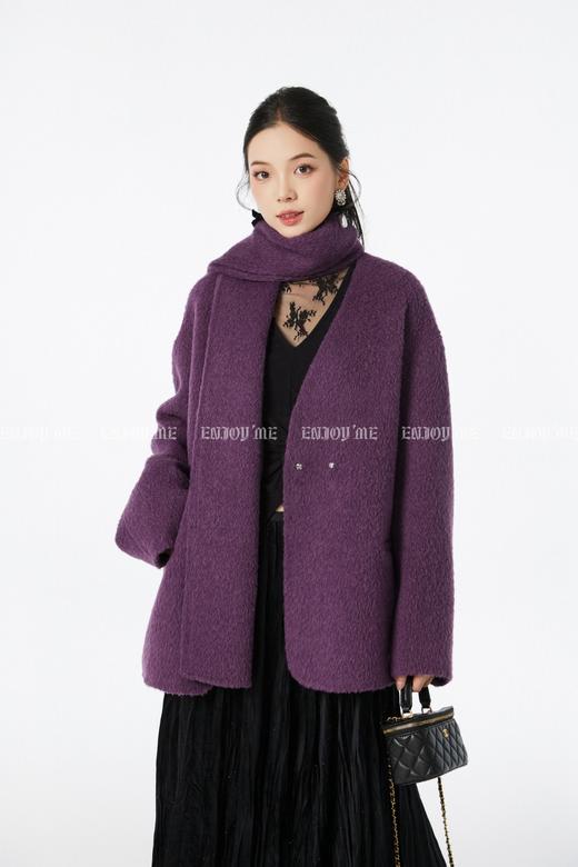 【门店同款】ENJOY冬季“暖冬软糖”围巾款V领大衣 167694956 商品图0
