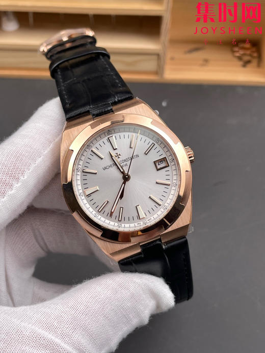 VC江诗丹顿8F纵横四海系列4500V 玫金银盘皮带款 男士腕表 耐人寻味的旭日纹拉丝表盘 彰显了腕表层次感 商品图1