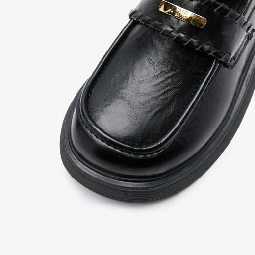 西遇一脚蹬乐福鞋女新款秋季百搭复古法式单鞋黑色厚底小皮鞋K0057309 商品图5