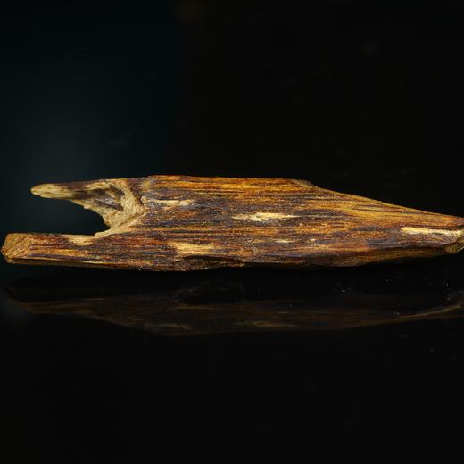 BC.AO11.3-8   白棋沉水(原料) ，5.08g 商品图0