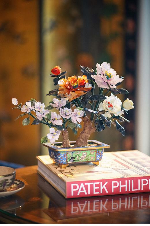 【已售】独角鹿西洋古董 20世纪中国创汇时期出品传统花卉纹景泰蓝盆装饰「牡丹海棠玉兰花」珍宝像生盆景一对 商品图1