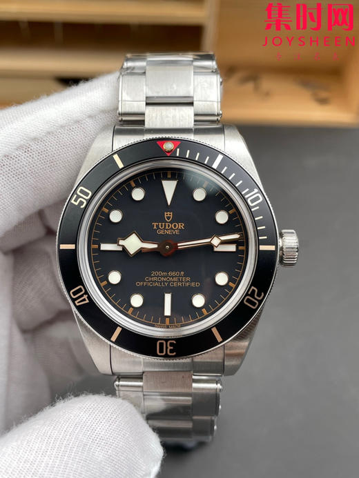 ZF帝舵"小黑花"碧湾系列M79030N-0001 男士机械腕表，红三角，金时标 商品图2