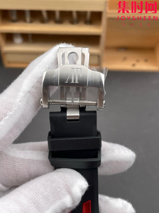 【贵重物品】真陀飞轮 爱彼皇家橡树26631系列 皇家橡树蜘蛛侠联名 真陀飞轮机 男士腕表 表径42mm 钛金属 商品图6