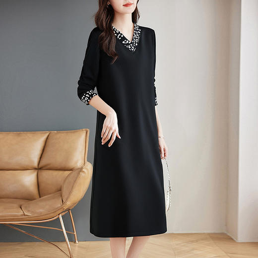 高端长袖连衣裙女士早秋季2026新款高级胖mm大码女装宽松洋气裙子 商品图1