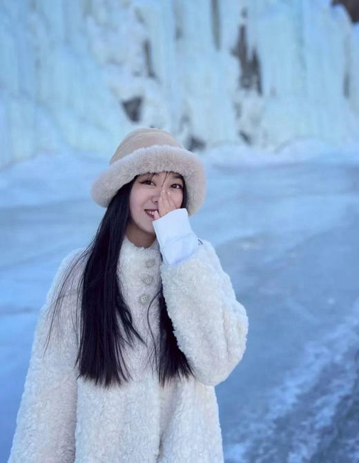 原单Lulu加绒加厚渔夫帽，水桶帽。不惧寒冬，做一个精致的露露女孩。
颜色：黑色，米色，卡其色
尺码：均码 商品图14