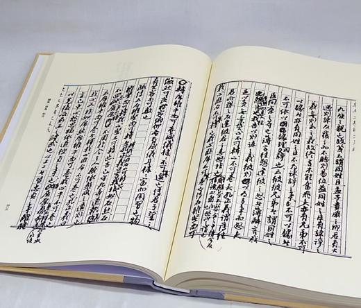 手稿影印本《毛诗集释》大16开精装，全12册。作者: 马宗芗，中华书局，2014年一版一印，约6752页，定价：7800，售价：2700（原箱包邮） 商品图10