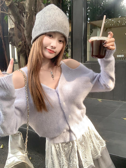 【169元任选2件】现货！紫色露肩下摆蕾丝边毛衣 商品图10