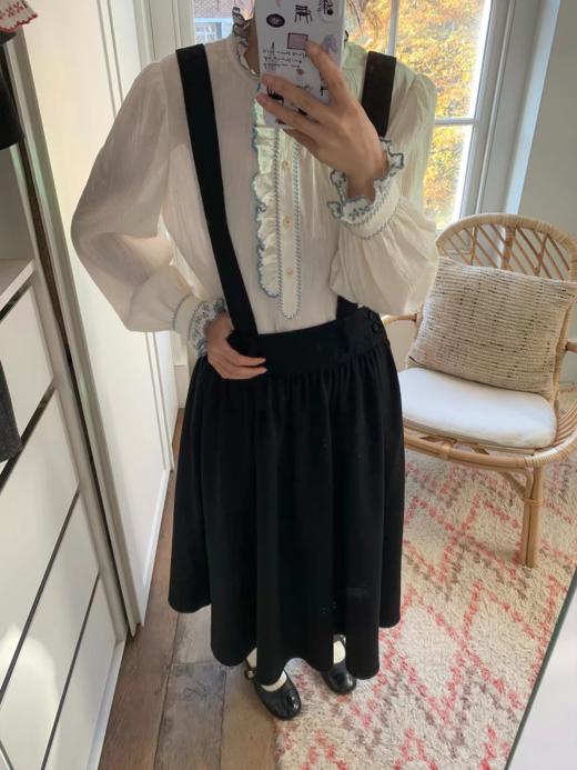 浮生八记/25C195/亚麻棉木耳边撞色花朵刺绣衬衫 商品图1