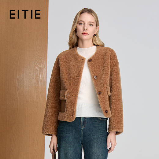 EITIE爱特爱直筒版型大口袋设计时尚减龄羊毛颗粒面料短款皮衣8493104 商品图0