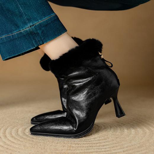 【预售5天】真皮尖头细跟小短靴女秋冬新款高跟软底毛毛牛皮加绒马丁靴DB&M6118 商品图4