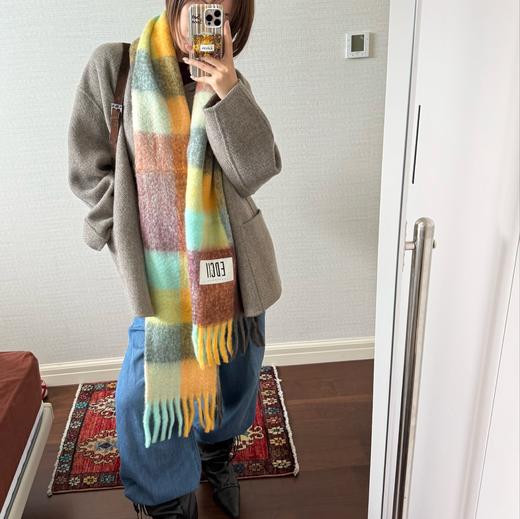 明星博主同款【EDGII棉花糖羊毛围巾】秋冬氛围感神器❗️官网💰300➕，李+琦直播间场均过百万‼️既是围巾又是披肩，颜值和实用性同时拉满 商品图0