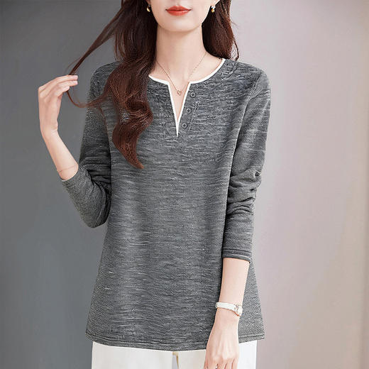 高端品牌女士t恤秋季大码V领打底衫新款女装高级洋气长袖妈妈上衣 商品图2