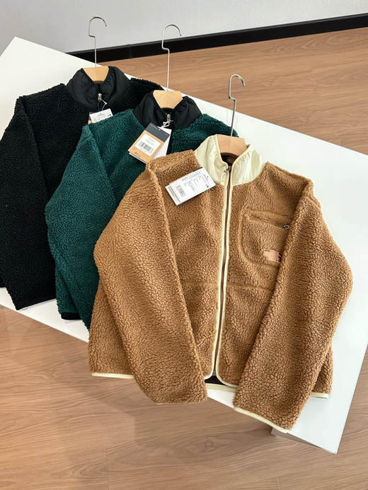 北面女士羊羔毛外套110404 商品图11