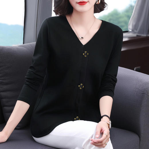 v领长袖t恤女2026早春装新款大码洋气打底衫中年妈妈黑色女士上衣 商品图3
