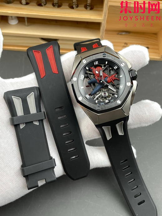 【贵重物品】真陀飞轮 爱彼皇家橡树26631系列 皇家橡树蜘蛛侠联名 真陀飞轮机 男士腕表 表径42mm 钛金属 商品图7