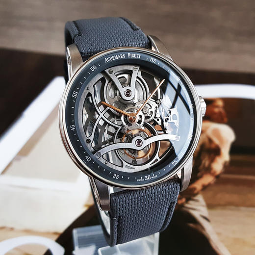 【95新】Audemars Piguet 爱彼26600CR.OO.D009KB.01手动机械机芯陀飞轮CODE 11.59系列41MM（男款）18K白金/18K玫瑰金211025NJT25 商品图3