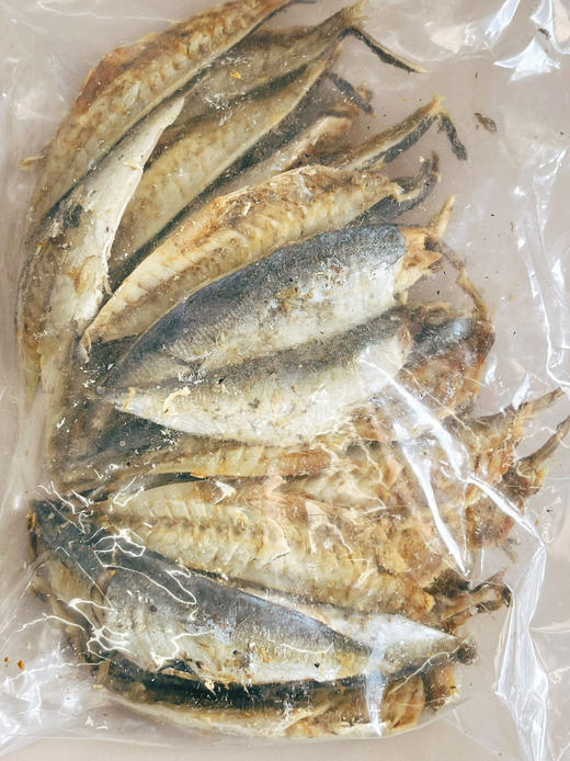 6斤活鱼才能晒出1斤鱼干❗️❗️整条大鱼，几乎无刺‼️【巴浪鱼肉干】 🔴活鱼自然风干，去骨去头去内脏‼️ 🔴每条都有13cm左右‼️ ✅七成干！！肉质紧实有嚼劲 商品图8