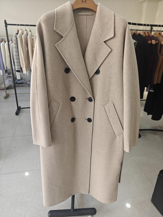 【M家同款 羊绒大衣】经典版型 手感柔软细腻 材质轻盈 穿着无负担 有效锁住空气 保暖性能出色 大牌平替只要零头价（送纯羊绒围巾） 商品图5