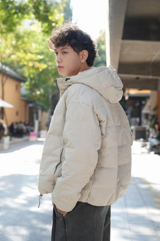 E549074564百搭连帽羽绒服 商品图1