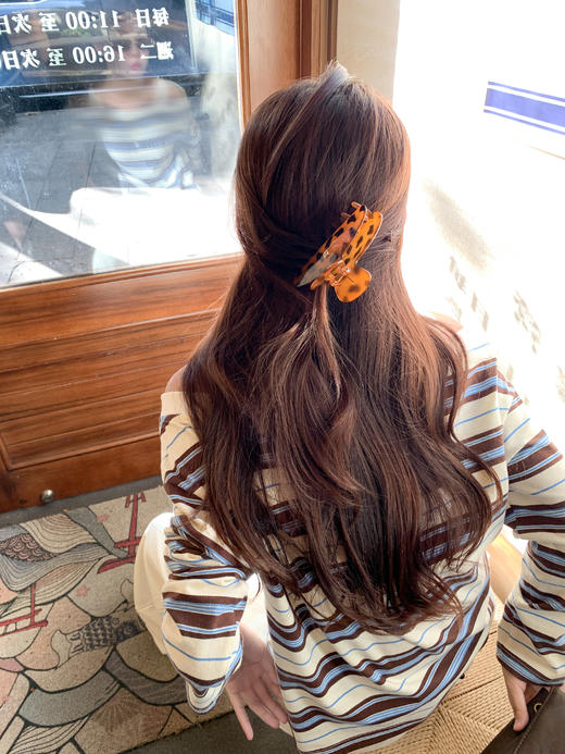 【110元任选2件】现货！杏咖蓝条纹吊带露肩上衣 商品图11