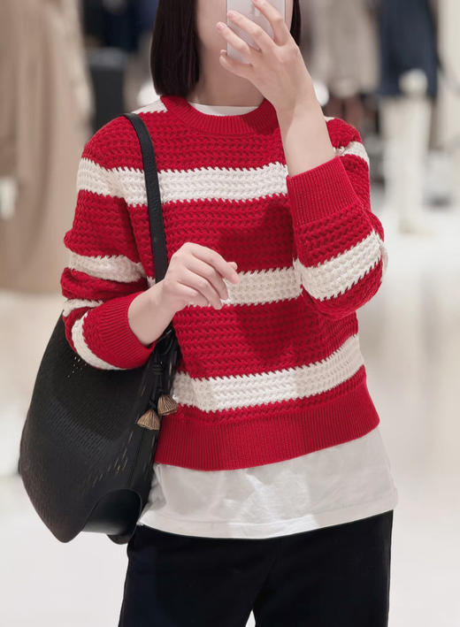 棉羊绒条纹套头毛衣 氛围感针织衫 精选精梳棉条与优质山羊绒混纺 经典红白宽条纹设计 复古法式风情 商品图5