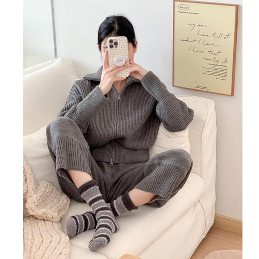 简约慵懒风缪系条纹柔软亲肤中筒袜纪念日百货门店同款167943502 商品图4