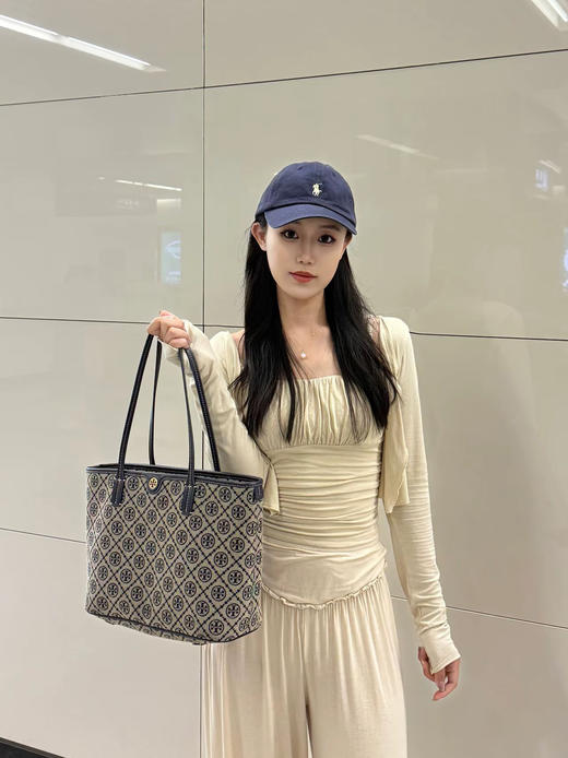 【限量5单！】Tory Burch/汤丽柏琦 T MONOGRAM 金色双T标识经典印花托特包152315/152299 -w 香港直邮 清关约7个工作日 商品图5