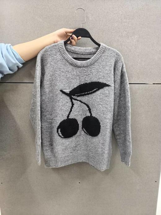 德玛纳趣味时尚线衫（线上线下同步销售，不一定有货,介意勿拍）-626147-GY 商品图0