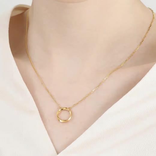 【计价黄金】2楼周生生GIN莫比乌斯环项链93863N约5.05克左右 商品图1