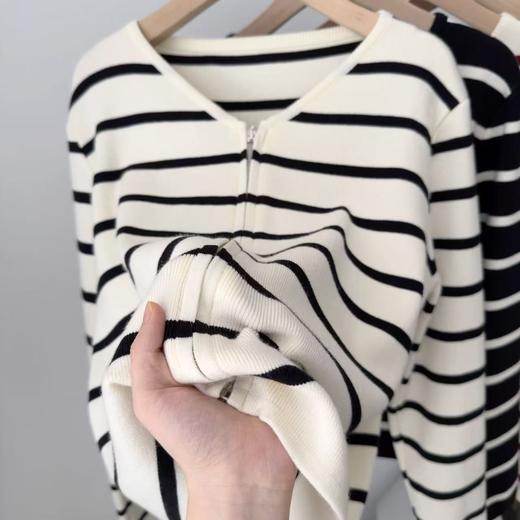 秋冬【新款条纹开衫】长袖针织上衣 修身显瘦百搭气质时尚毛衣 商品图7