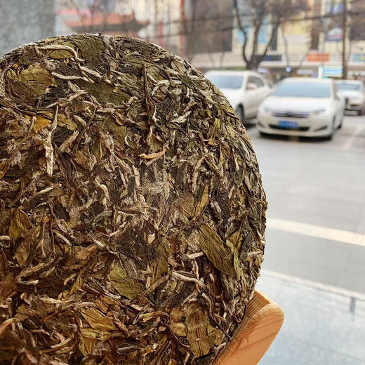 弘春 蛇年生肖饼 白牡丹饼茶 300克 商品图2