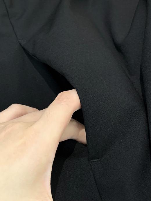 【高品质私服】【IC简约短款羽绒服】兼具正式感与舒适度，为造型注入雅致气韵G1585-CC【无标出货 介意慎拍】 商品图12