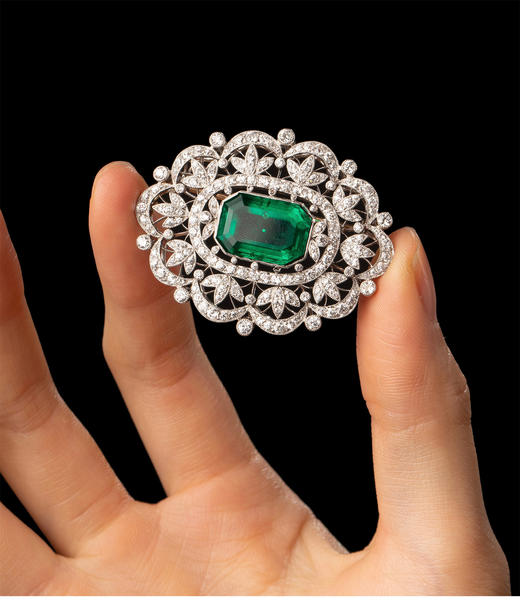 独角鹿西洋古董 1900年代英国爱德华时期出品铂金镶嵌祖母绿及钻石花叶造型胸针 带原盒 商品图1