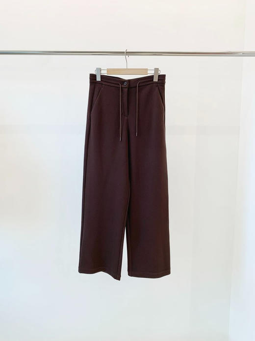 羊毛混纺罗马布抽绳裤直筒裤 简洁修身裤型 罗马布结构稳定 穿着舒适 松紧抽绳腰带设计 自由调节松紧度 简约大气 高腰宽松版型 商品图9