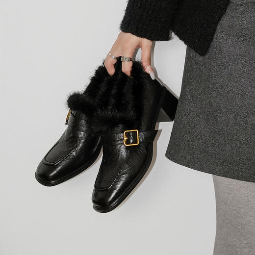 【预售5天】貂毛粗跟加绒小皮鞋，英伦风保暖单鞋深口毛毛鞋高跟鞋QQJ&JZ-2170 商品图0
