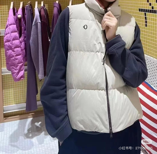 【开放日忙 秒杀价已调 直接拍】开放日最新款 安高若 两面穿 拼色 素然 羽绒马甲  90%白鹅绒 商品图4