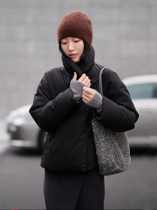 【高品质私服】【IC简约短款羽绒服】兼具正式感与舒适度，为造型注入雅致气韵G1585-CC【无标出货 介意慎拍】 商品图2