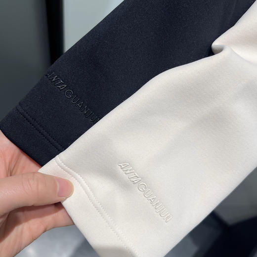 安踏冠军全天候系列 劲道纱女士冬通勤保暖加绒运动外套162510708 商品图3