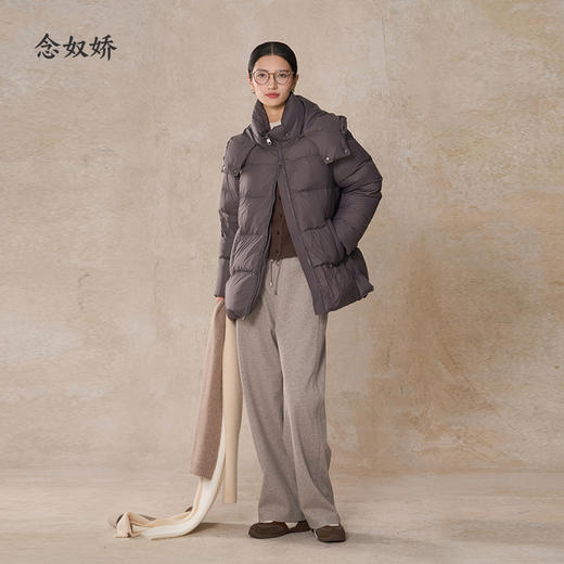 【商场同款】CNO5041 “ 云感面包羽绒服 ” 优雅的紫褐色智性满满 90白鹅绒轻暖不压身 商品图10