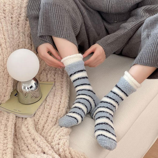 简约慵懒风缪系条纹柔软亲肤中筒袜纪念日百货门店同款167943502 商品图3