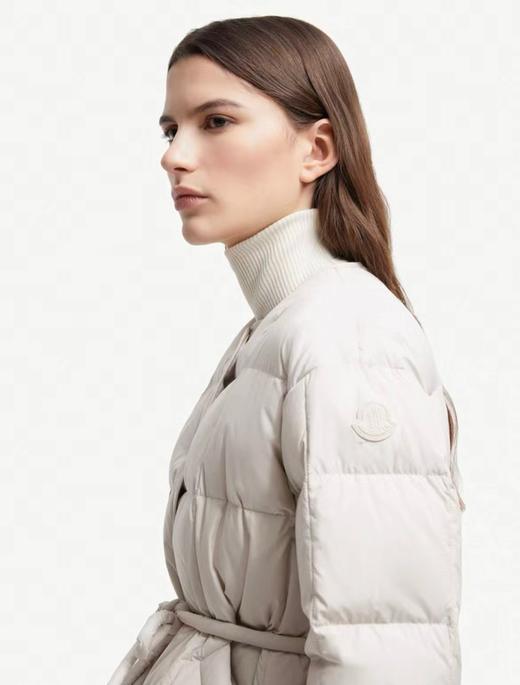 Monc  2025新款Caramagne女士腰带短款羽绒夹克 商品图3