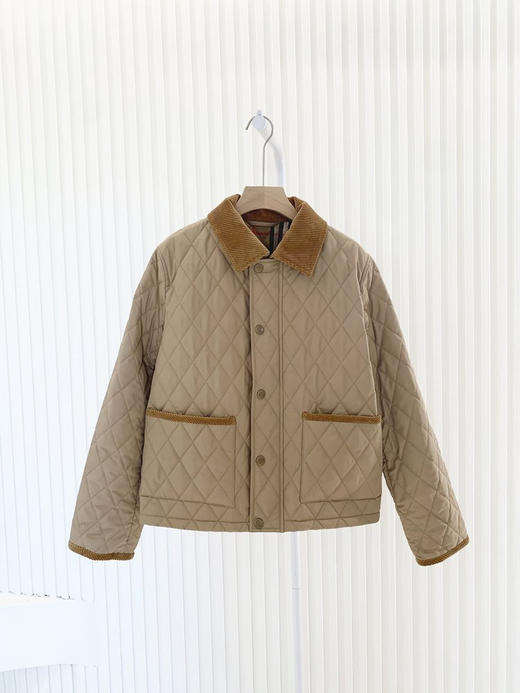 bbr经典格纹户外短款显瘦棉服 经典格纹户外短款显瘦棉服 高密度涤丝纺面料 轻盈有质感 挺括有型 显瘦不臃肿 商品图4