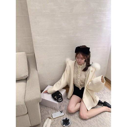 金蘑菇菇 圣诞季需要do*n的娇俏感 /（茉莉羊驼）新季丝绒穿搭组 商品图1