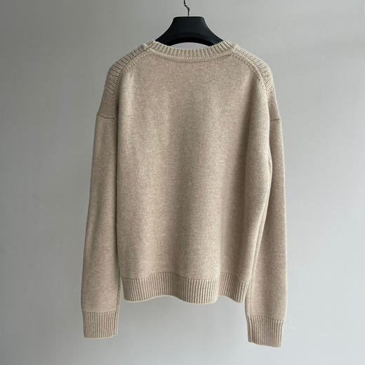 爱马🐎家
超厚纯羊绒罩衫。 宝石蓝色。 粉色。燕麦色 商品图9