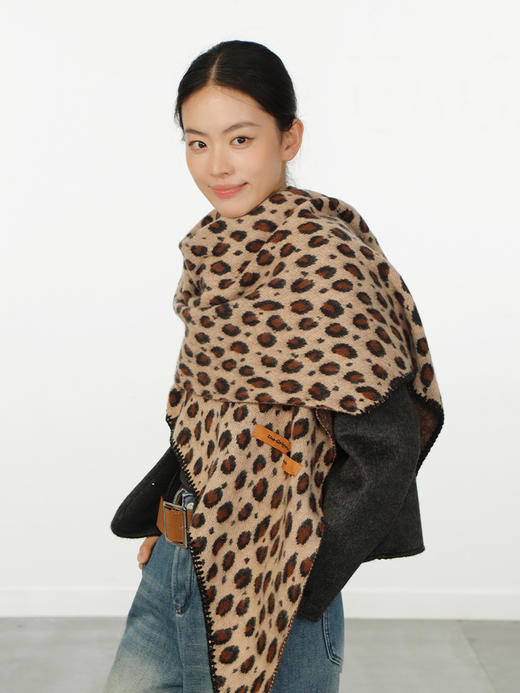低调潮流豹纹围巾-纪念日百货门店同款165199433 商品图2